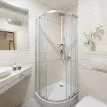 Superb Beachfront Luxury Seaview With Private Apartman