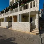 Superb Beachfront Luxury Seaview With Private Apartman Milna