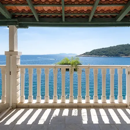 Superb Beachfront Luxury Seaview With Private *