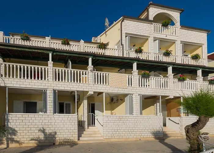 Superb Beachfront Luxury Seaview With Private شقة