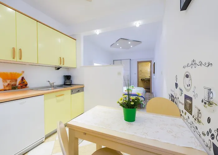 Superb Beachfront Luxury Seaview With Private