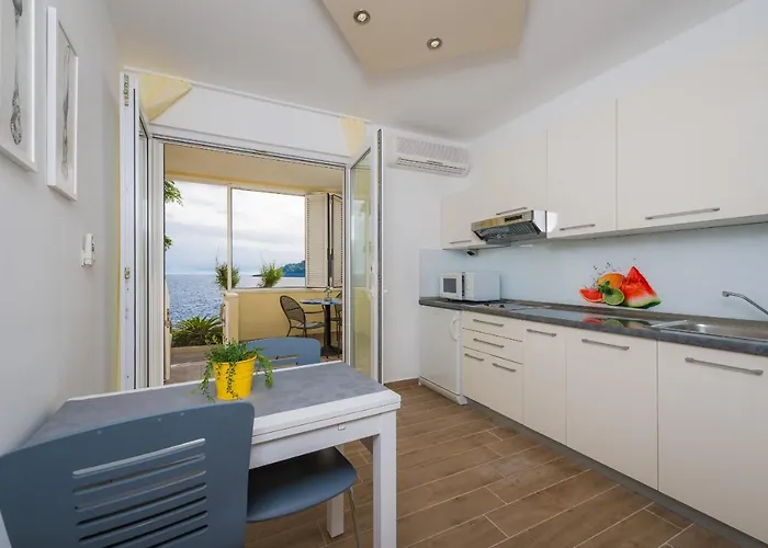 Superb Beachfront Luxury Seaview With Private *