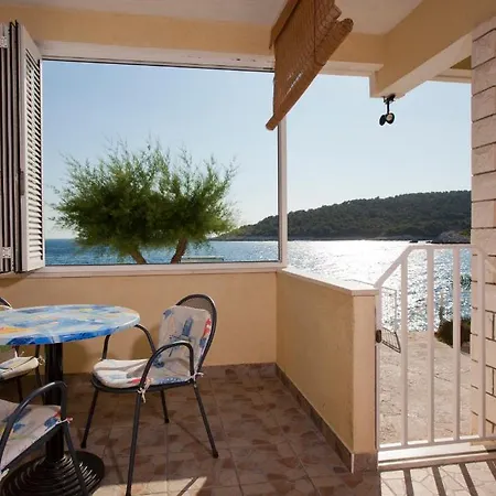 Apartmán Superb Beachfront Luxury Seaview With Private Milna (Hvar)