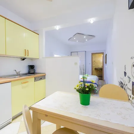 Superb Beachfront Luxury Seaview With Private