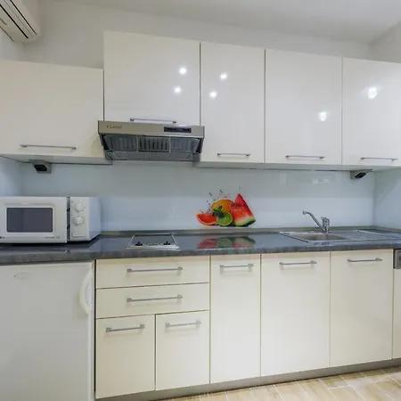 Superb Beachfront Luxury Seaview With Private *