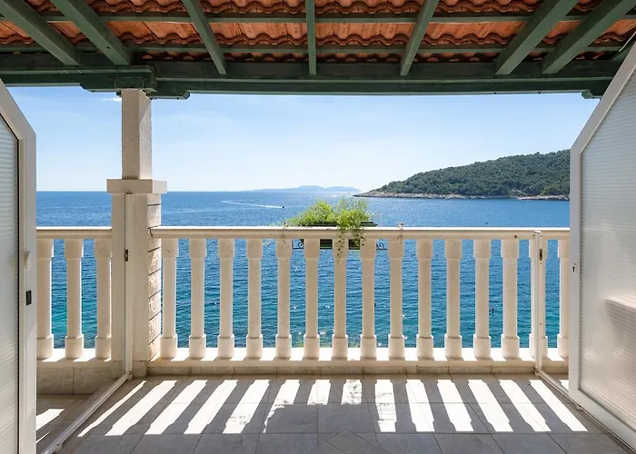 Superb Beachfront Luxury Seaview With Private *