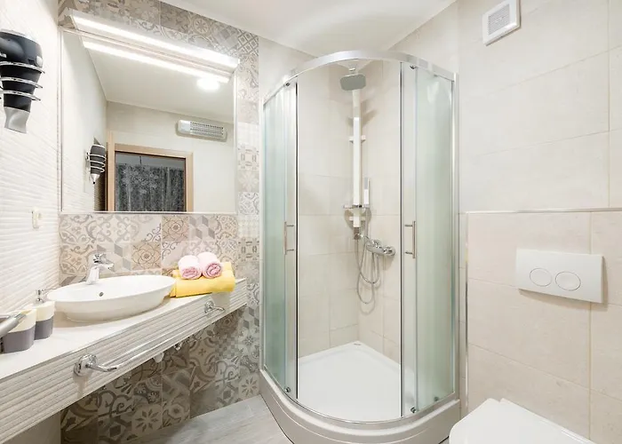 Daire Superb Beachfront Luxury Seaview With Private Milna (Hvar)